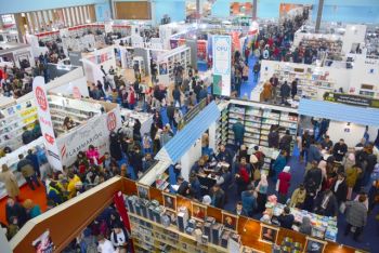 صالون الجزائر الدولي للكتاب يفتح أبوابه للجمهور    